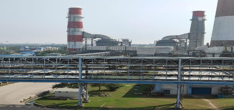 Stacks and flue gas ducts at a thermal power plant